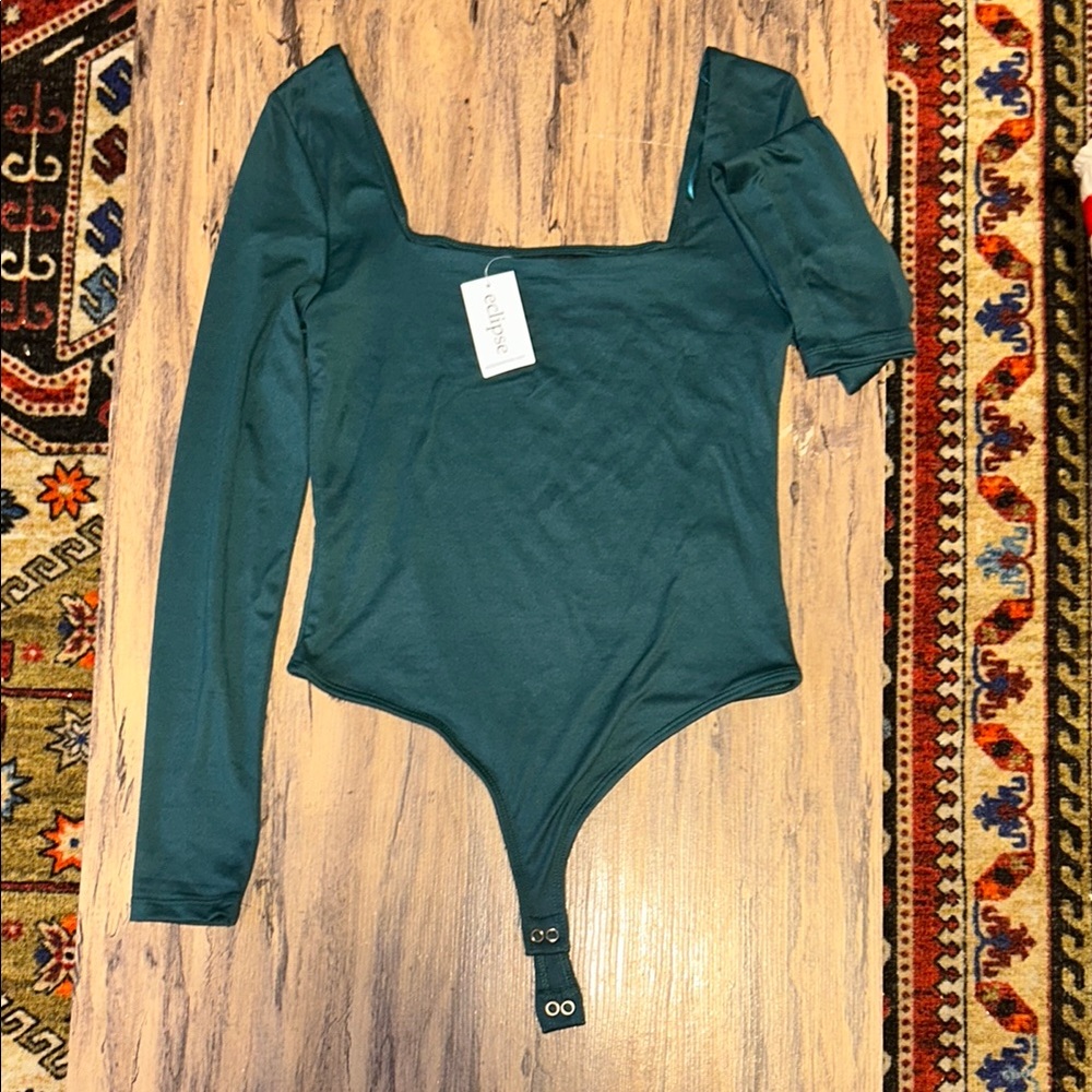 💕BNWT Eclipse Sea Moss Long Sleeve Top